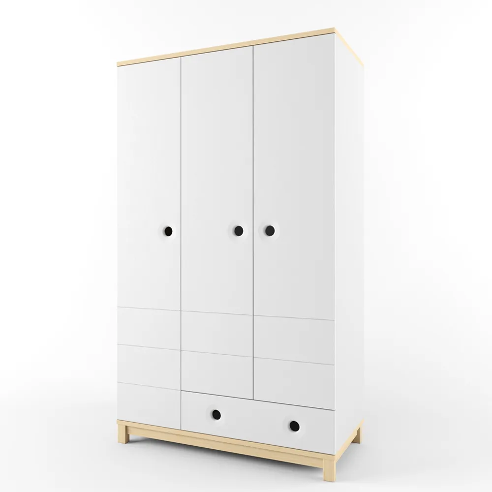 Шкаф 3-х створчатый