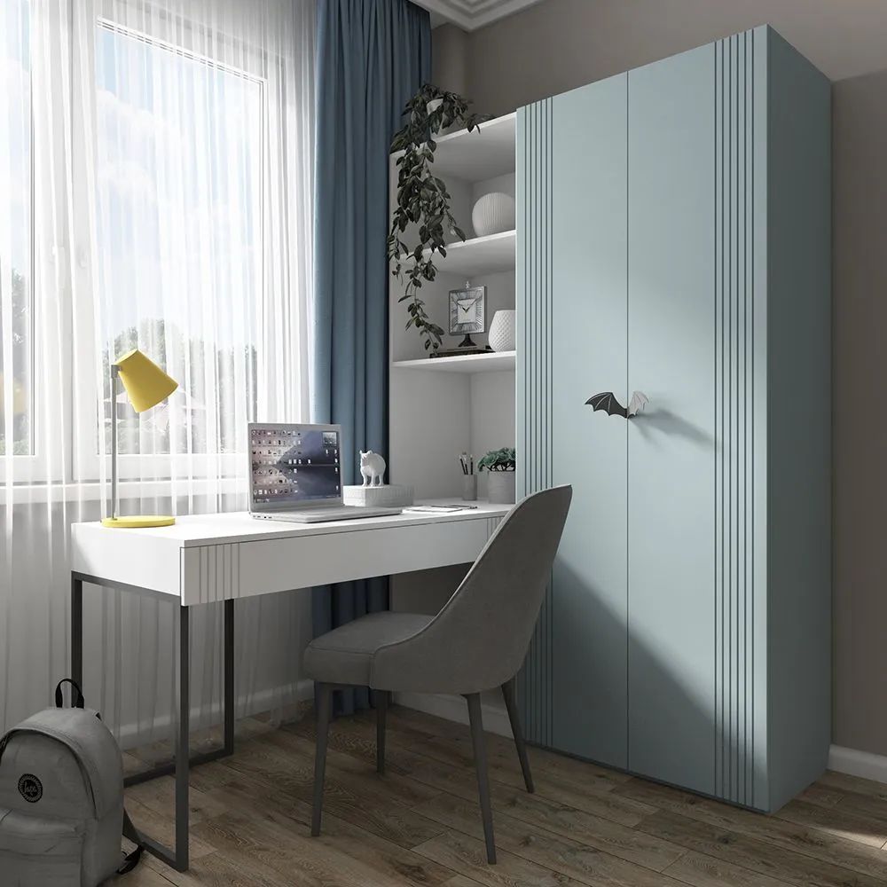 Уголок школьника «Утонченный Мишель Фрост»